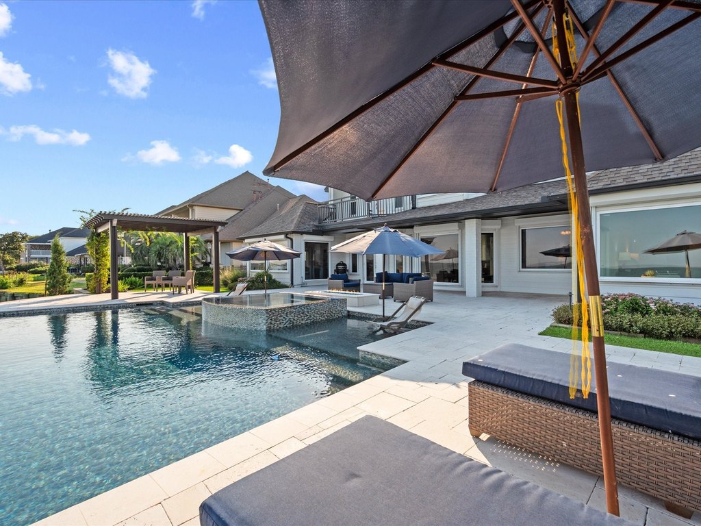 La Porte, Texas, 77571, United States, 4 Bedrooms Bedrooms, ,3.5 BathroomsBathrooms,Residential,Forsale,1973422