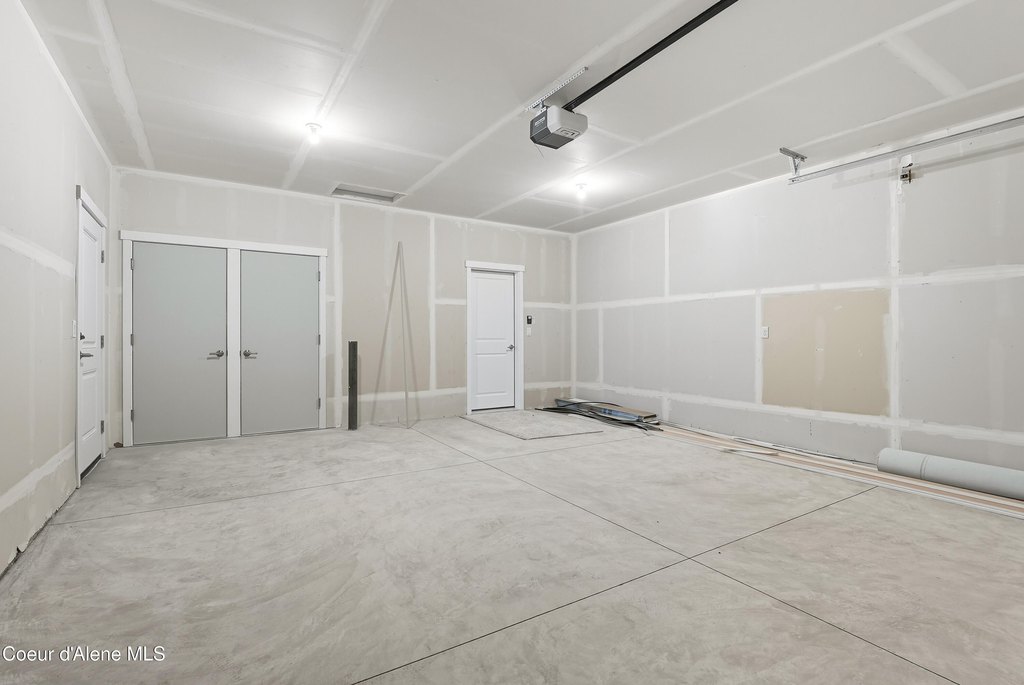 Coeur d'Alene, Idaho, 83815, United States, 4 Bedrooms Bedrooms, ,3 BathroomsBathrooms,Residential,Forsale,1984592