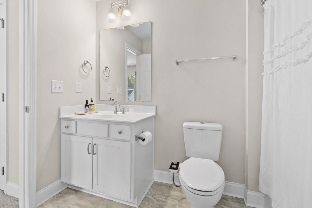 Ooltewah, Tennessee, 37363, United States, 5 Bedrooms Bedrooms, ,3.5 BathroomsBathrooms,Residential,Forsale,2004665