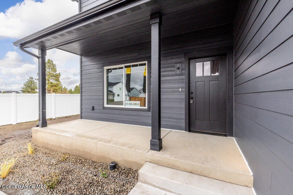 Post Falls, Idaho, 83854, United States, 4 Bedrooms Bedrooms, ,2.5 BathroomsBathrooms,Residential,Forsale,1984590