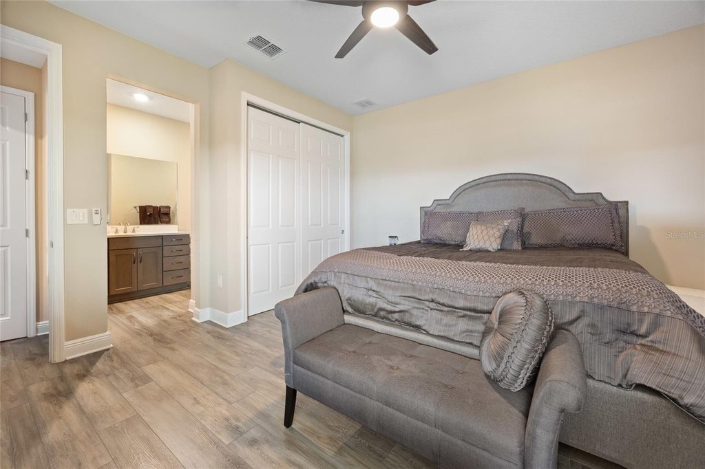 OCALA, Florida, 34481, United States, 3 Bedrooms Bedrooms, ,3 BathroomsBathrooms,Residential,Forsale,1969785