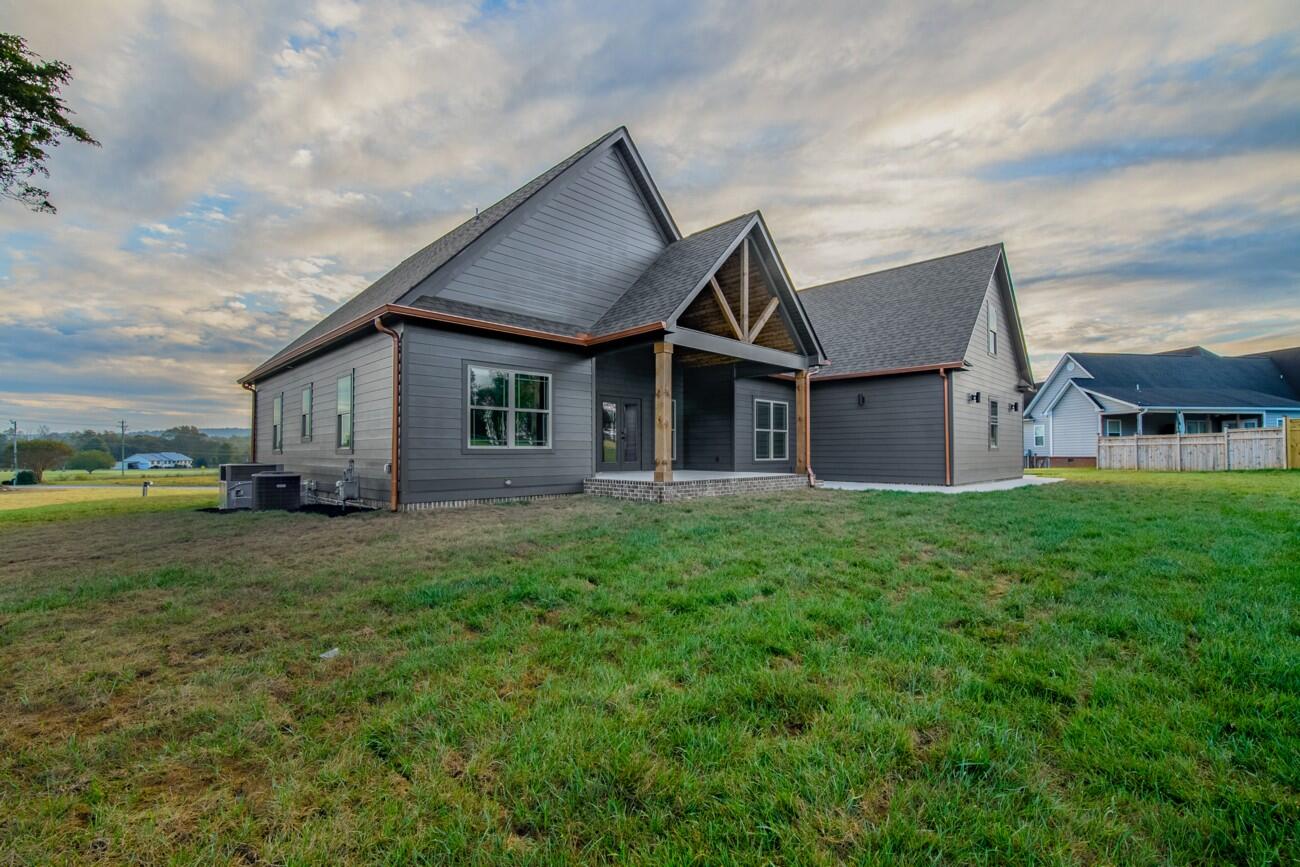 Rock Spring, Georgia, 30739, United States, 4 Bedrooms Bedrooms, ,3 BathroomsBathrooms,Residential,Forsale,1963567