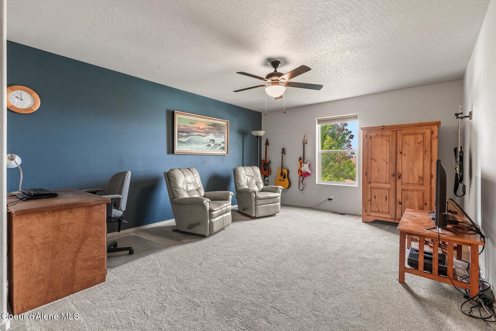 Coeur d'Alene, Idaho, 83815, United States, 3 Bedrooms Bedrooms, ,2.5 BathroomsBathrooms,Residential,Forsale,1984583