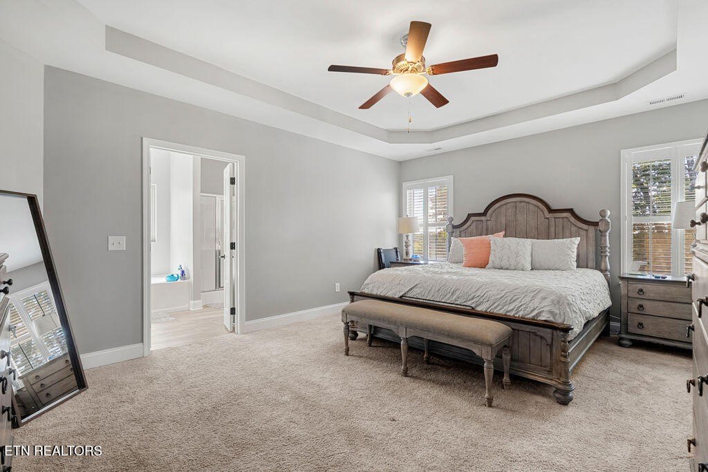 Lenoir City, Tennessee, 37771, United States, 4 Bedrooms Bedrooms, ,3.5 BathroomsBathrooms,Residential,Forsale,1973586