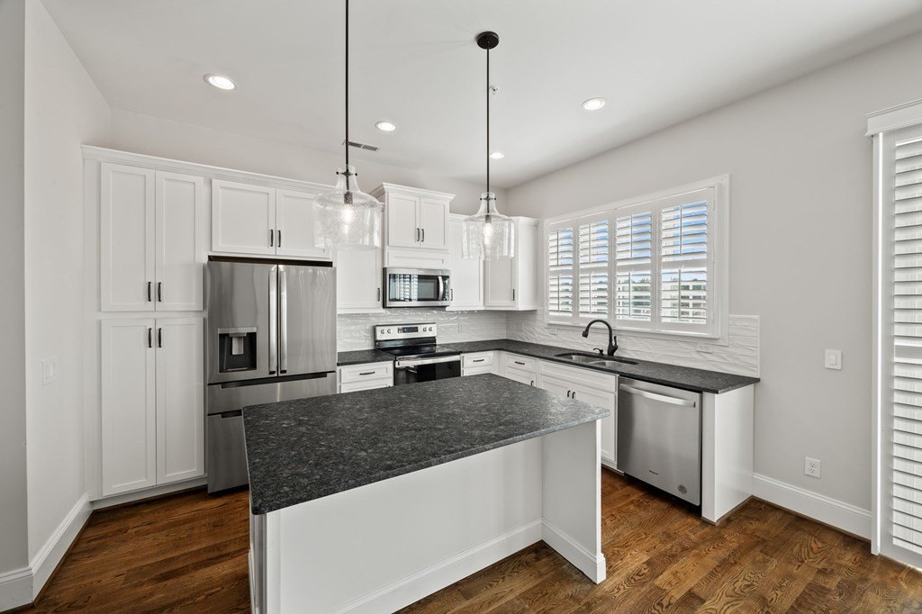 Cookeville, Tennessee, 38501, United States, 3 Bedrooms Bedrooms, ,3 BathroomsBathrooms,Residential,Forsale,1968519