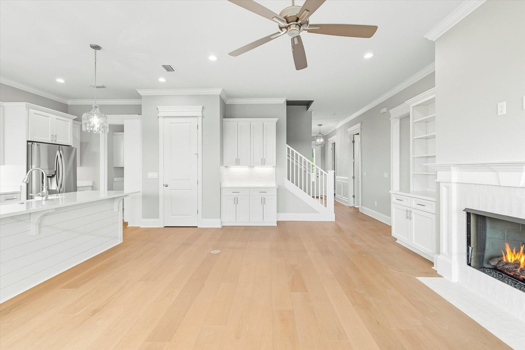 Tallahassee, Florida, 32312, United States, 4 Bedrooms Bedrooms, ,3 BathroomsBathrooms,Residential,Forsale,1995100