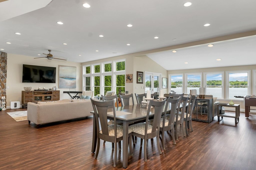 Laconia, New Hampshire, 03246, United States, 5 Bedrooms Bedrooms, ,3 BathroomsBathrooms,Residential,Forsale,1893890