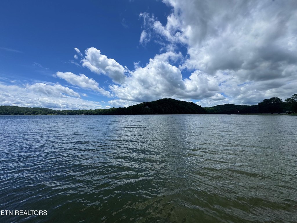 Rockwood, Tennessee, 37854, United States, 3 Bedrooms Bedrooms, ,1 BathroomBathrooms,Residential,Forsale,1893804