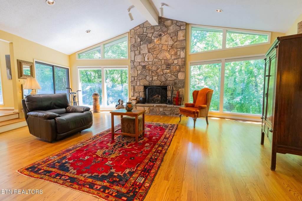 Knoxville, Tennessee, 37919, United States, 4 Bedrooms Bedrooms, ,3.5 BathroomsBathrooms,Residential,Forsale,1893800