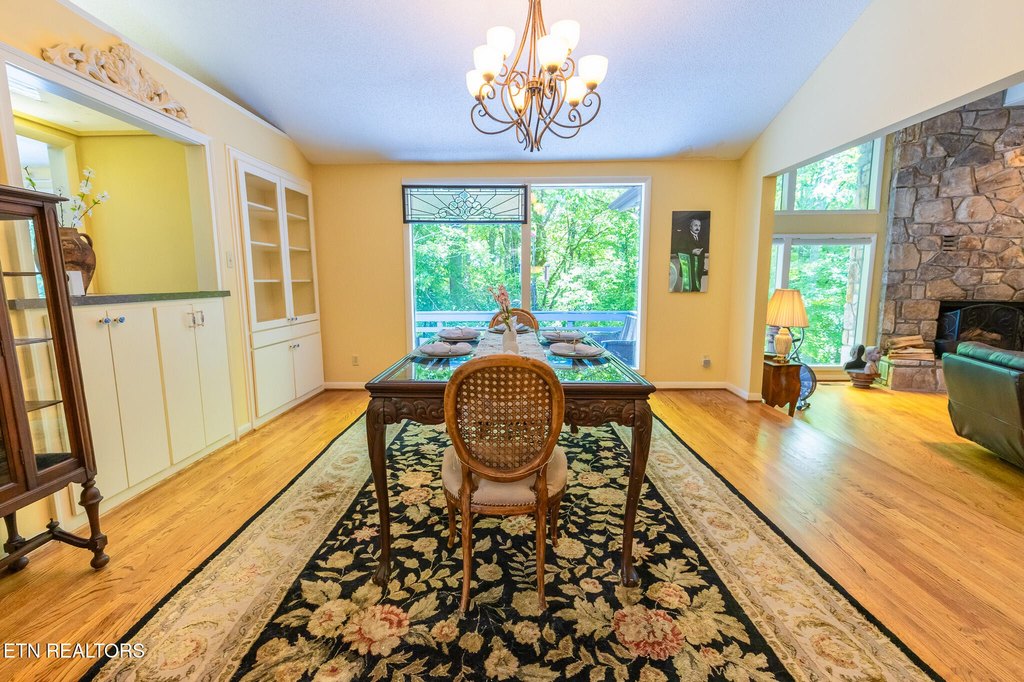 Knoxville, Tennessee, 37919, United States, 4 Bedrooms Bedrooms, ,3.5 BathroomsBathrooms,Residential,Forsale,1893800