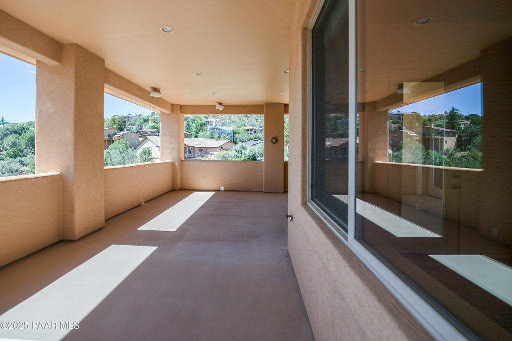 Prescott, Arizona, 86301, United States, 3 Bedrooms Bedrooms, ,4 BathroomsBathrooms,Residential,Forsale,1994056