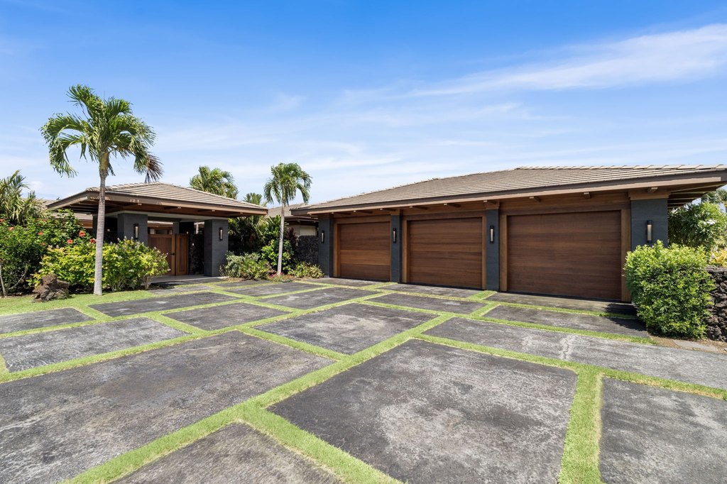 Kamuela, Hawaii, 96743, United States, 5 Bedrooms Bedrooms, ,5.5 BathroomsBathrooms,Residential,Forsale,1989836