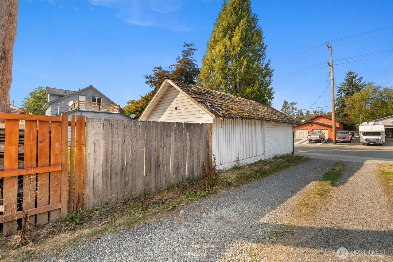 Granite Falls, Washington, 98252, United States, 3 Bedrooms Bedrooms, ,2 BathroomsBathrooms,Residential,Forsale,1965881