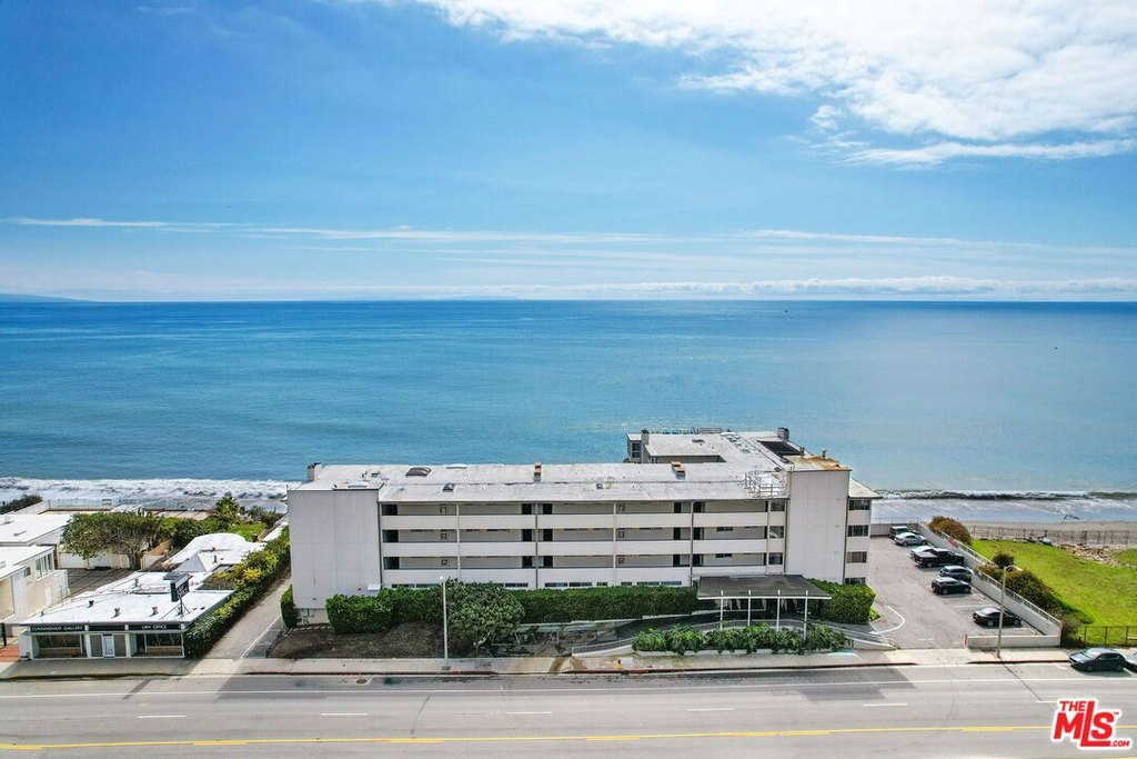 Malibu, California, 90265, United States, 2 Bedrooms Bedrooms, ,1 BathroomBathrooms,Residential,Forsale,1985963