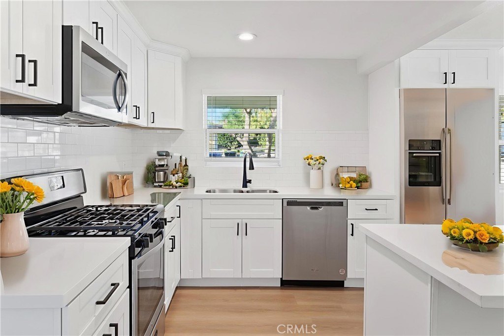 Yucaipa, California, 92399, United States, 2 Bedrooms Bedrooms, ,1 BathroomBathrooms,Residential,Forsale,1992755