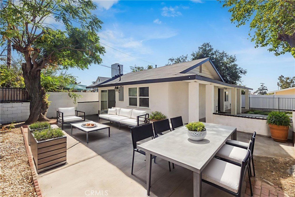 Yucaipa, California, 92399, United States, 2 Bedrooms Bedrooms, ,1 BathroomBathrooms,Residential,Forsale,1992755