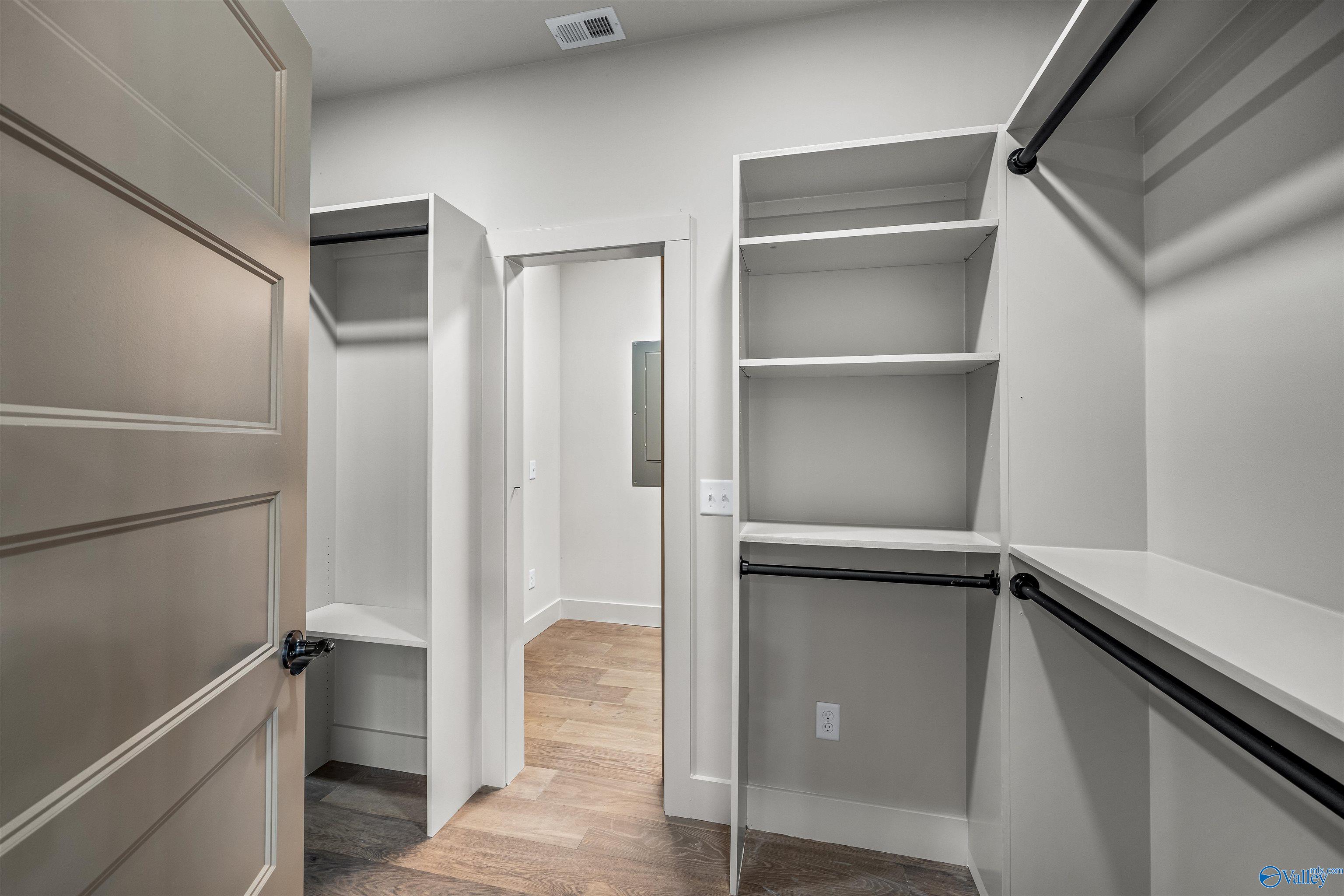 Fort Payne, Alabama, 35967, United States, 4 Bedrooms Bedrooms, ,3.5 BathroomsBathrooms,Residential,Forsale,2007685