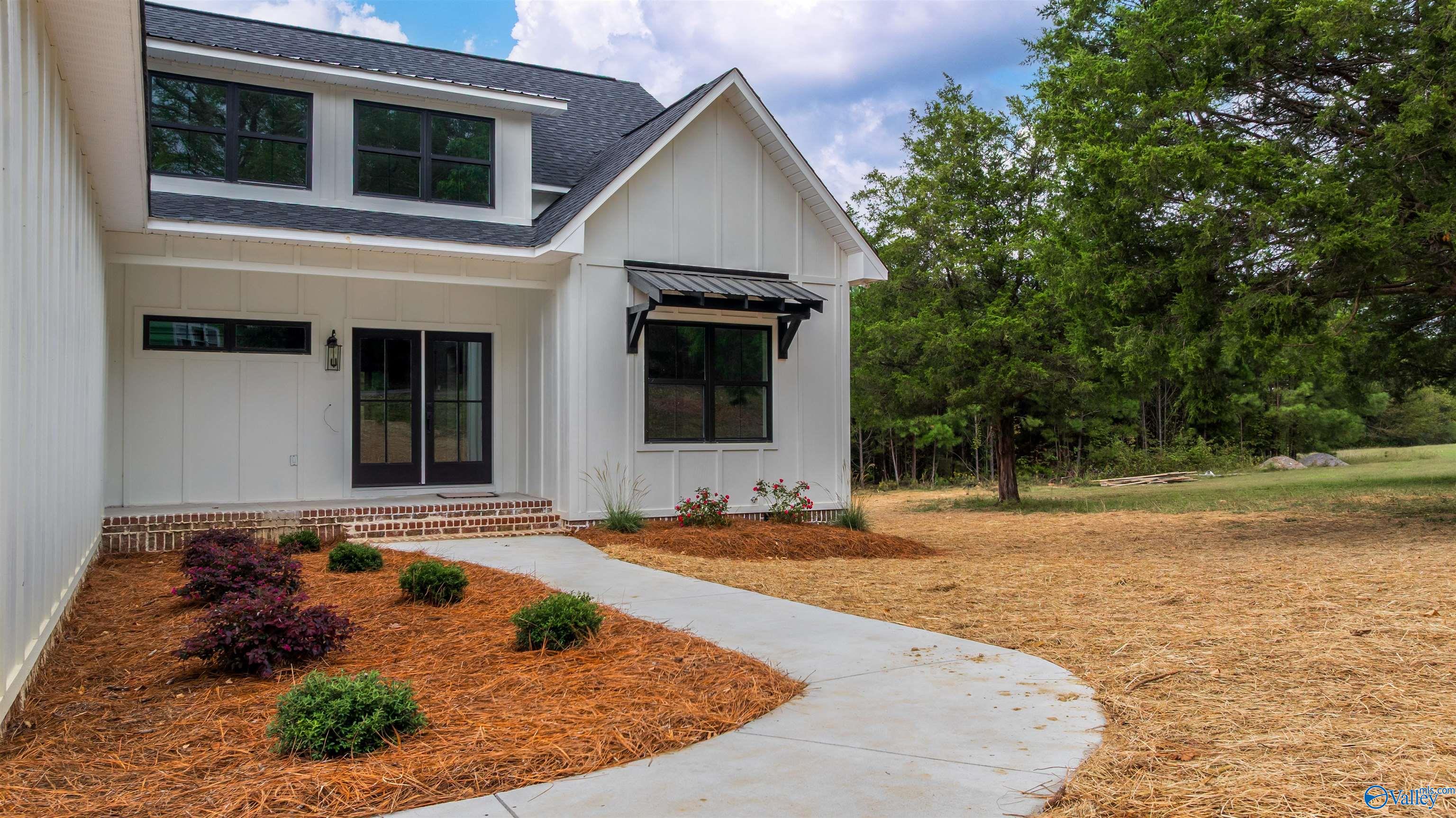 Fort Payne, Alabama, 35967, United States, 4 Bedrooms Bedrooms, ,3.5 BathroomsBathrooms,Residential,Forsale,2007685