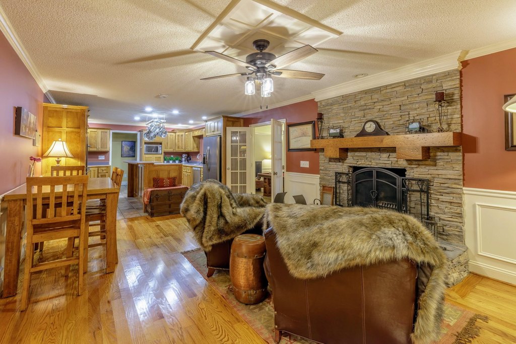 Chickamauga, Georgia, 30707, United States, 6 Bedrooms Bedrooms, ,4 BathroomsBathrooms,Residential,Forsale,2009598