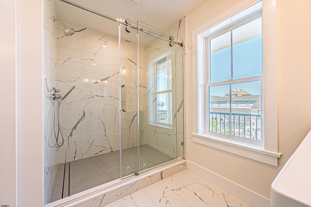 Ventnor, New Jersey, 08406, United States, 5 Bedrooms Bedrooms, ,4.5 BathroomsBathrooms,Residential,Forsale,1994142