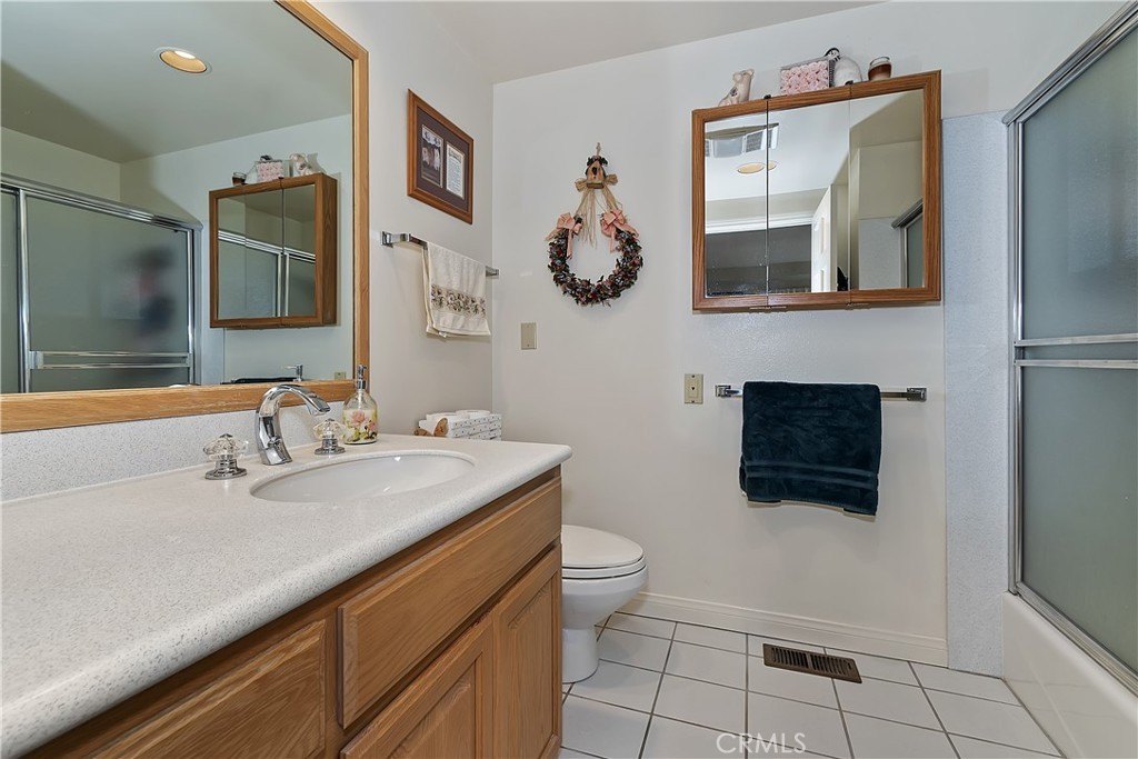 Lake Arrowhead, California, 92352, United States, 3 Bedrooms Bedrooms, ,2.5 BathroomsBathrooms,Residential,Forsale,2004863