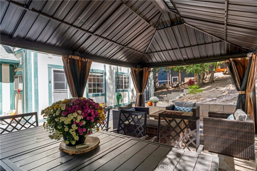 Lake Arrowhead, California, 92352, United States, 4 Bedrooms Bedrooms, ,2.5 BathroomsBathrooms,Residential,Forsale,1971038