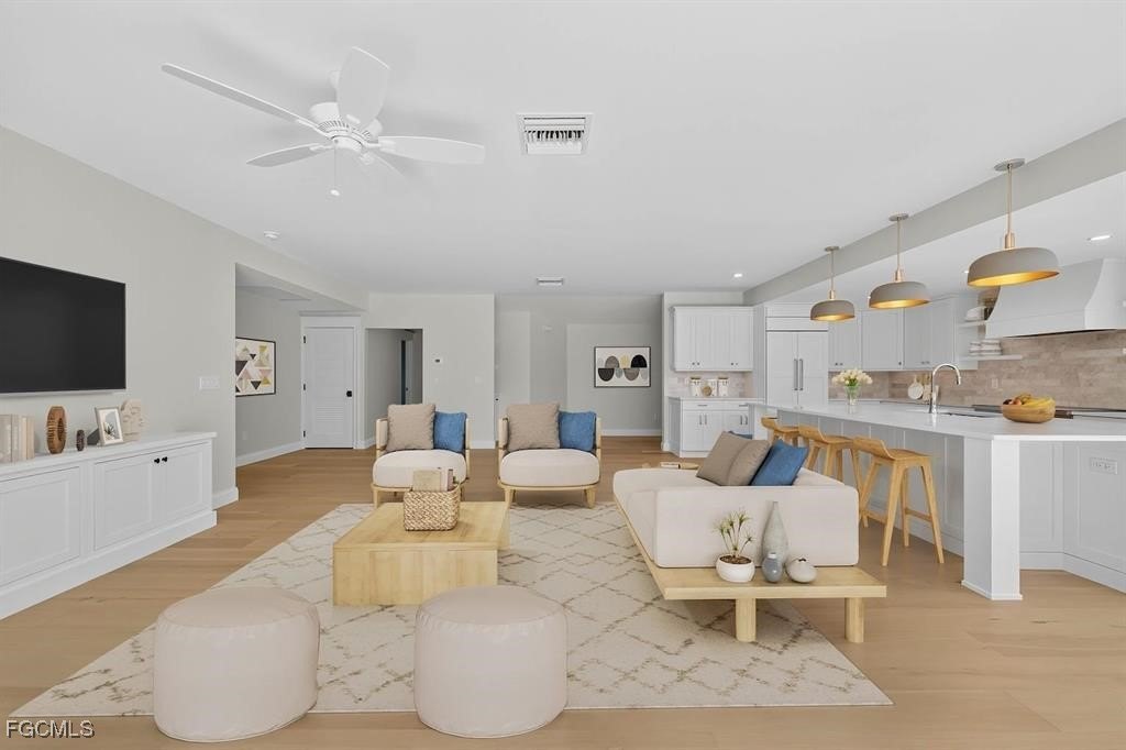 Sanibel, Florida, 33957, United States, 4 Bedrooms Bedrooms, ,3 BathroomsBathrooms,Residential,Forsale,1971925