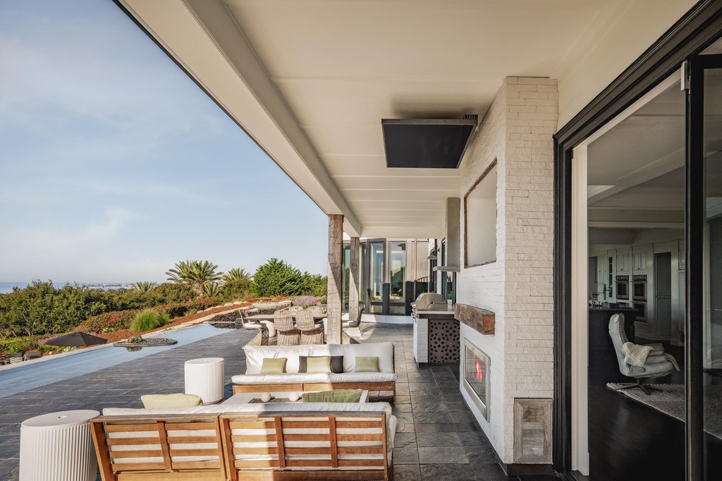 SANTA BARBARA, California, 93110, United States, 6 Bedrooms Bedrooms, ,7.5 BathroomsBathrooms,Residential,Forsale,1985950