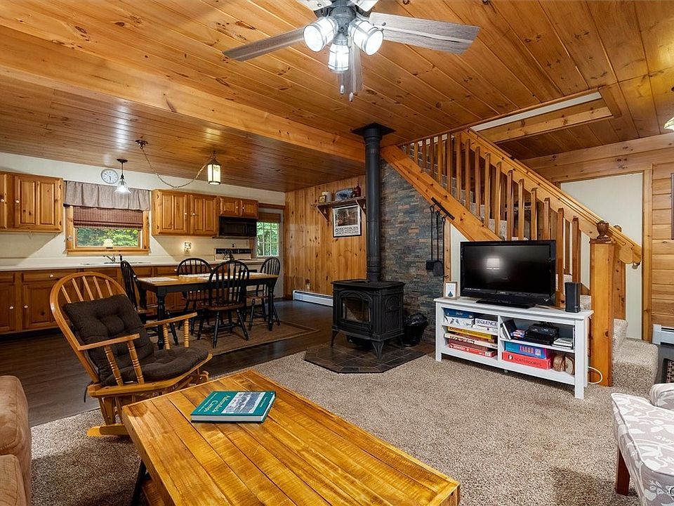 Eagle Bay, New York, 13331, United States, 3 Bedrooms Bedrooms, ,2 BathroomsBathrooms,Residential,Forsale,1969693