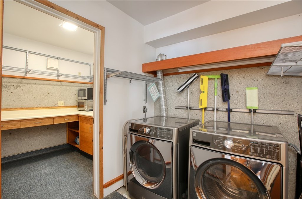 Cambria, California, 93428, United States, 3 Bedrooms Bedrooms, ,2.5 BathroomsBathrooms,Residential,Forsale,2009039