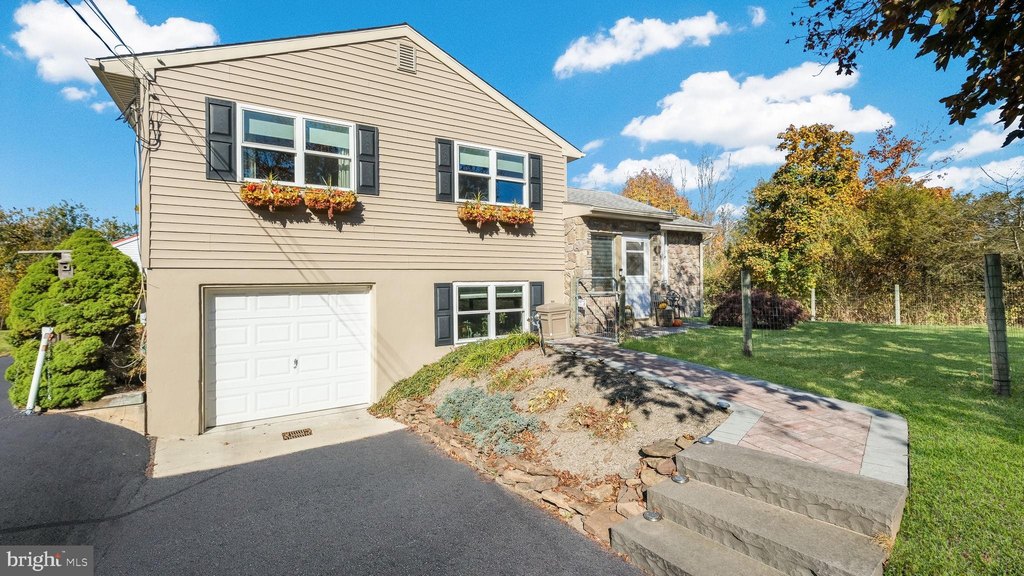 PIPERSVILLE, Pennsylvania, 18947, United States, 3 Bedrooms Bedrooms, ,1.5 BathroomsBathrooms,Residential,Forsale,1952862