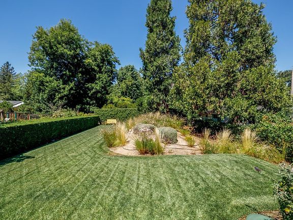 Kenwood, California, 95452, United States, 2 Bedrooms Bedrooms, ,2 BathroomsBathrooms,Residential,Forsale,1985916