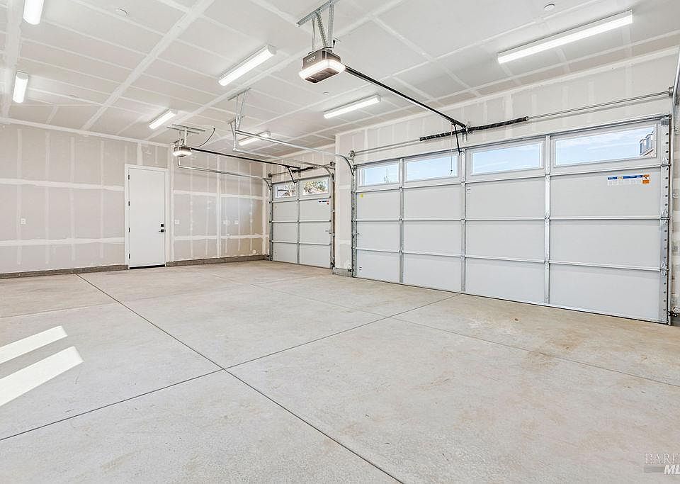 Santa Rosa, California, 95403, United States, 4 Bedrooms Bedrooms, ,4 BathroomsBathrooms,Residential,Forsale,1985927