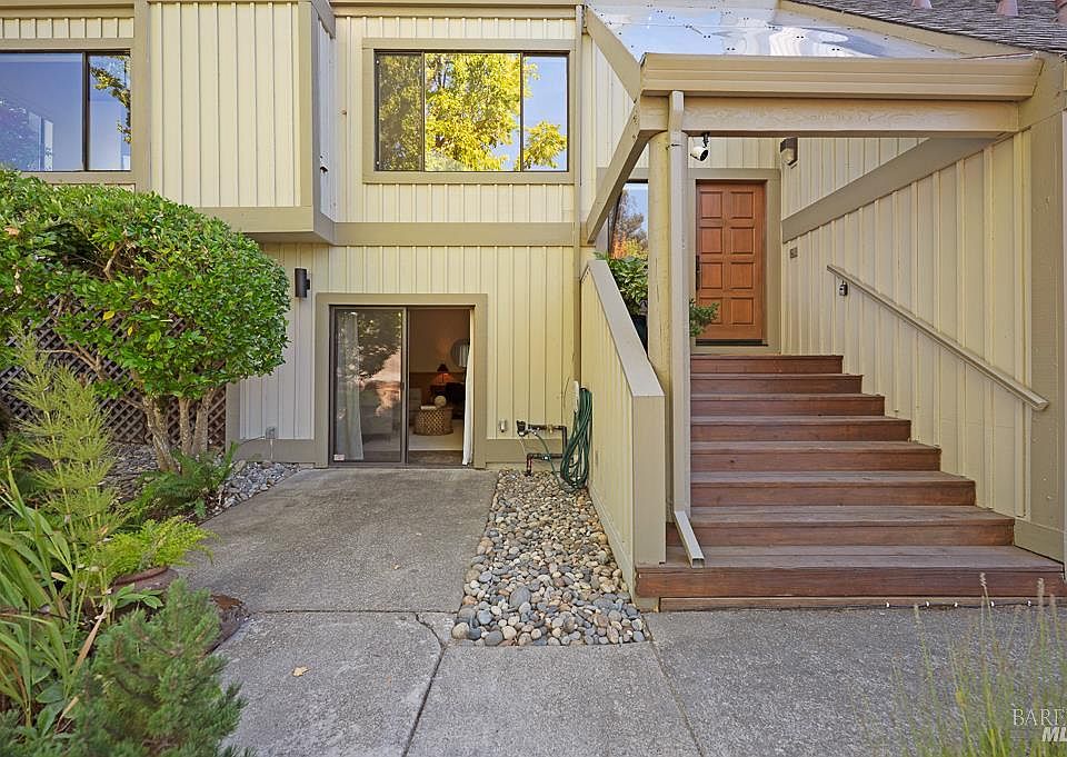 Santa Rosa, California, 95409, United States, 3 Bedrooms Bedrooms, ,2 BathroomsBathrooms,Residential,Forsale,1985924