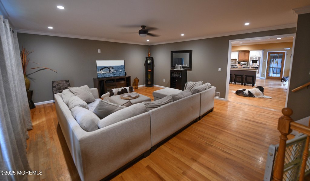 Lincroft, New Jersey, 07738, United States, 4 Bedrooms Bedrooms, ,3 BathroomsBathrooms,Residential,Forsale,2008478