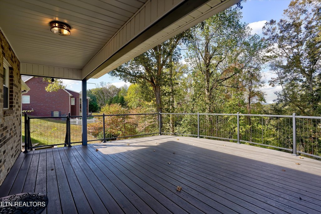 Maryville, Tennessee, 37804, United States, 4 Bedrooms Bedrooms, ,3 BathroomsBathrooms,Residential,Forsale,1973596