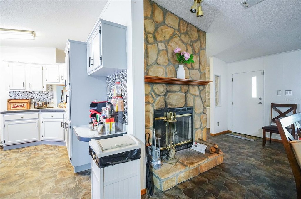 MORRISTON, Florida, 32668, United States, 4 Bedrooms Bedrooms, ,2 BathroomsBathrooms,Residential,Forsale,1994117