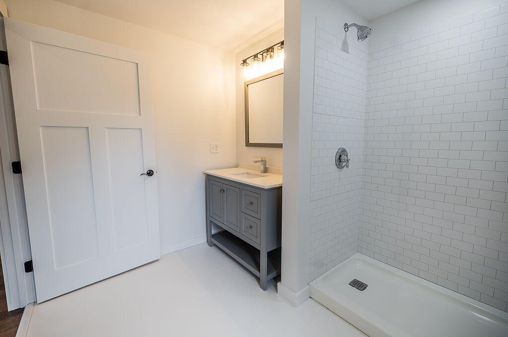 Turner, Maine, 04282, United States, 3 Bedrooms Bedrooms, ,2.5 BathroomsBathrooms,Residential,Forsale,1992719