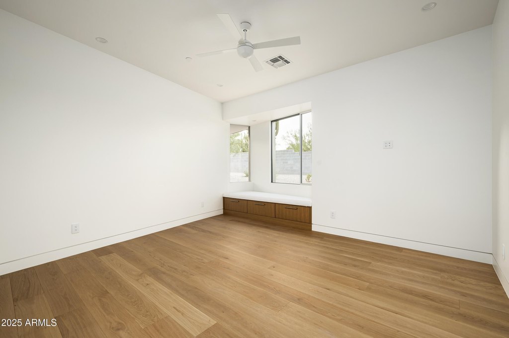 Paradise Valley, Arizona, 85253, United States, 5 Bedrooms Bedrooms, ,6 BathroomsBathrooms,Residential,Forsale,2000265