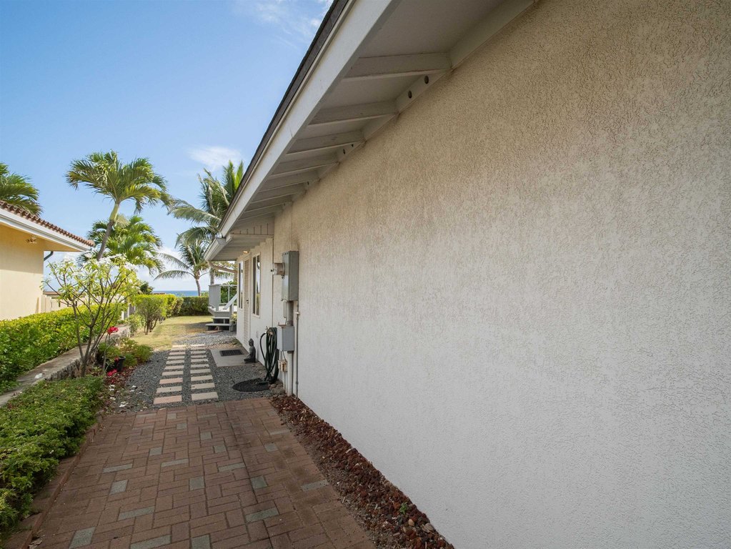 Wailuku, Hawaii, 96793, United States, 3 Bedrooms Bedrooms, ,2 BathroomsBathrooms,Residential,Forsale,2007678