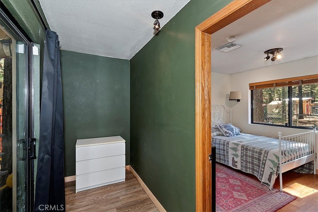 Big Bear, California, 92314, United States, 4 Bedrooms Bedrooms, ,2 BathroomsBathrooms,Residential,Forsale,1992749