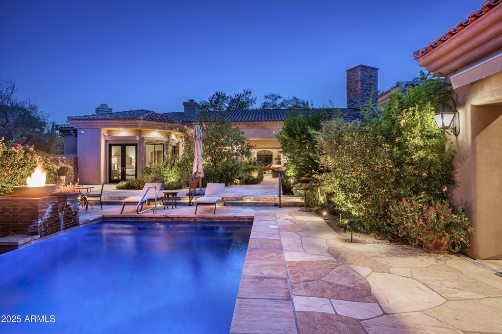 Paradise Valley, Arizona, 85253, United States, 5 Bedrooms Bedrooms, ,5.5 BathroomsBathrooms,Residential,Forsale,2004909