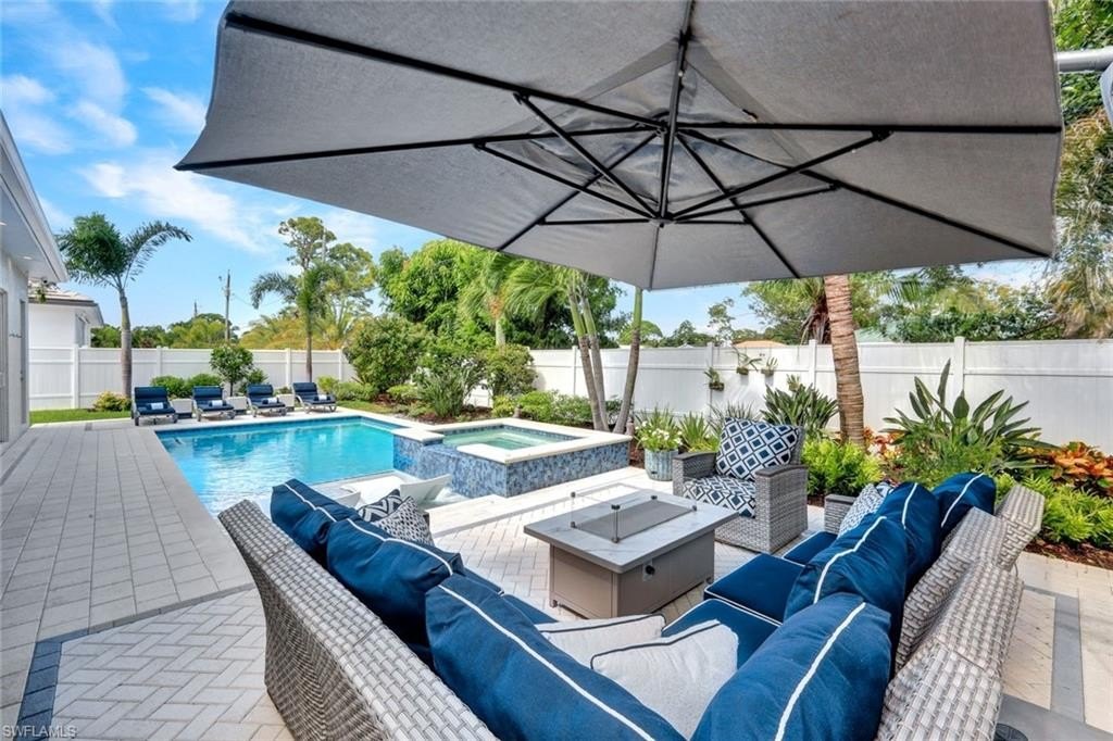 NAPLES, Florida, 34108, United States, 3 Bedrooms Bedrooms, ,3.5 BathroomsBathrooms,Residential,Forsale,2011592