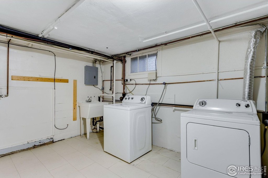 Greeley, Colorado, 80631, United States, 4 Bedrooms Bedrooms, ,2 BathroomsBathrooms,Residential,Forsale,2000010