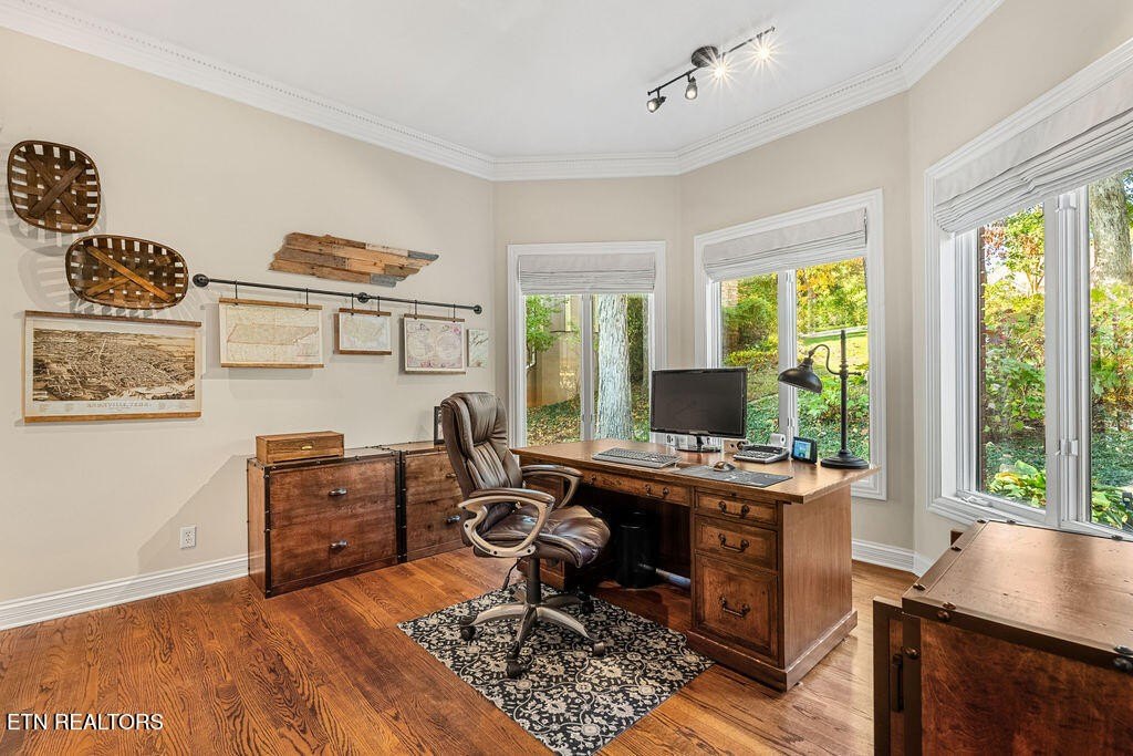 Loudon, Tennessee, 37774, United States, 4 Bedrooms Bedrooms, ,4.5 BathroomsBathrooms,Residential,Forsale,1973605