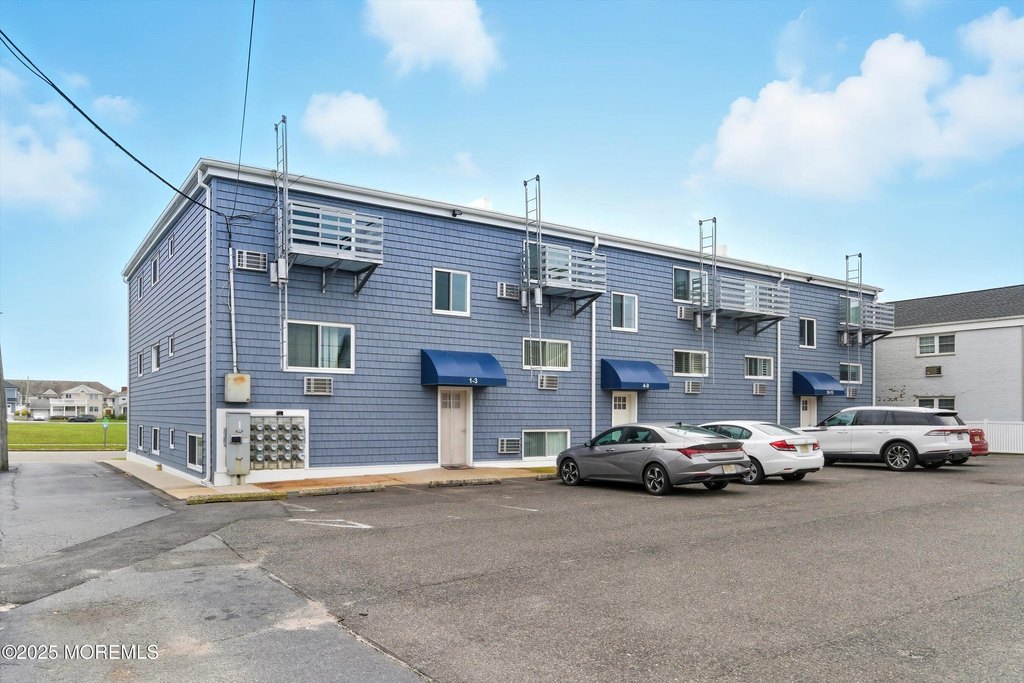 Belmar, New Jersey, 07719, United States, 1 Bedroom Bedrooms, ,1 BathroomBathrooms,Residential,Forsale,1984547