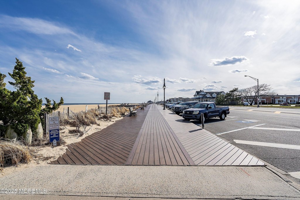 Belmar, New Jersey, 07719, United States, 1 Bedroom Bedrooms, ,1 BathroomBathrooms,Residential,Forsale,1984547