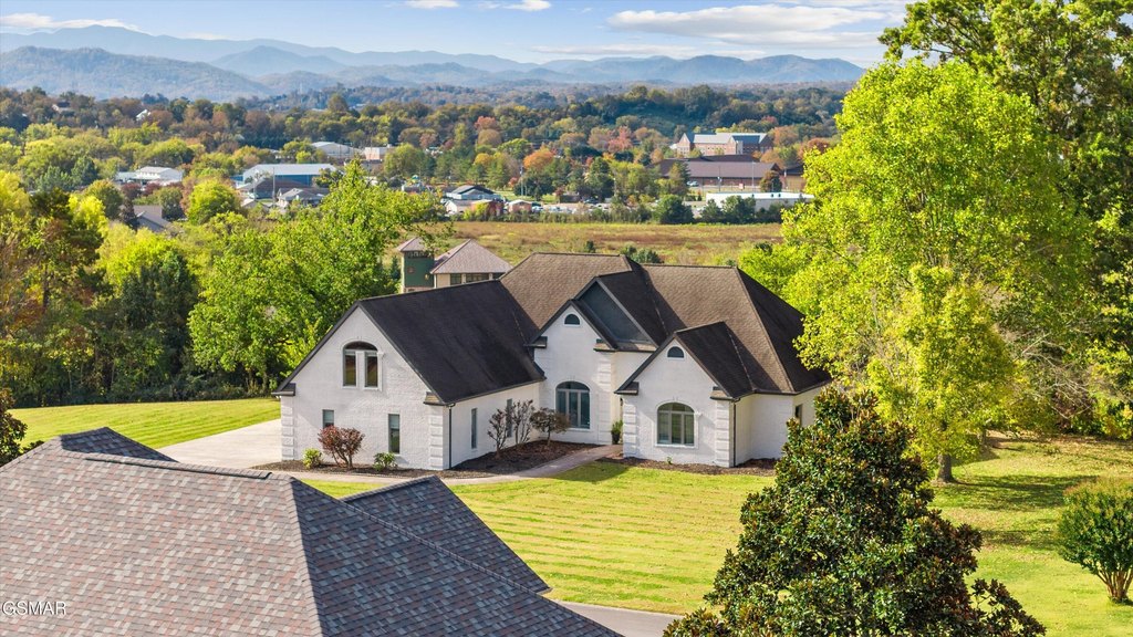 Sevierville, Tennessee, 37862, United States, 4 Bedrooms Bedrooms, ,3.5 BathroomsBathrooms,Residential,Forsale,1942459