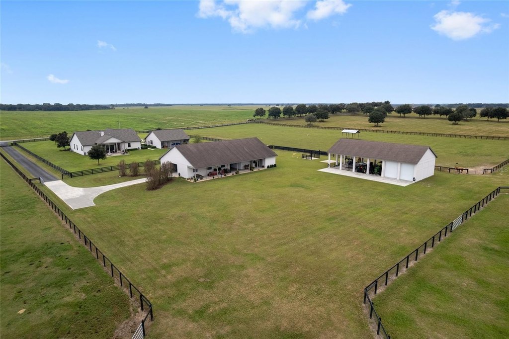 DUNNELLON, Florida, 34432, United States, 3 Bedrooms Bedrooms, ,2.5 BathroomsBathrooms,Residential,Forsale,1994126