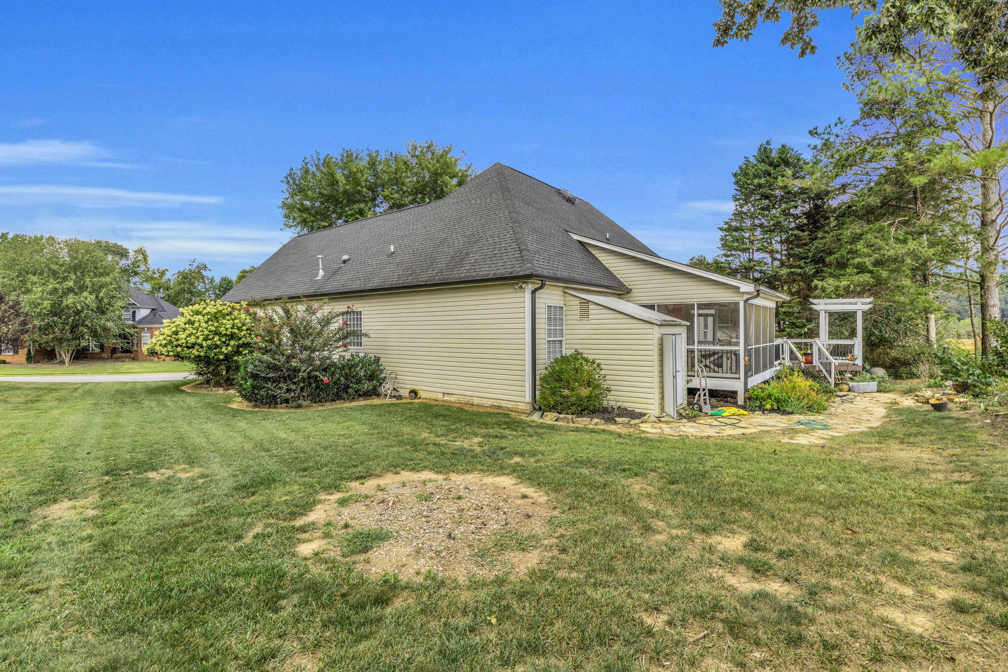 Apison, Tennessee, 37302, United States, 4 Bedrooms Bedrooms, ,2 BathroomsBathrooms,Residential,Forsale,1995312